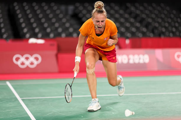 短柄长杆羽毛球拍的击球体验:力量与控制如何平衡?