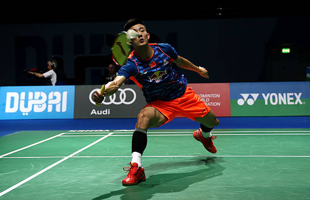 从发球到防守:单打区域内的战术布局与跑位策略