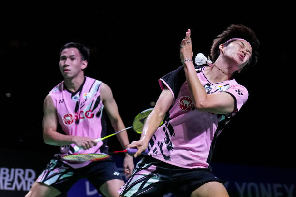 Yonex Voltric 9 DG Slim羽毛球拍:科技与设计的双重突破