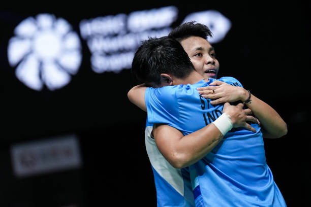 羽毛球裁判手势与术语:如何正确理解比赛判罚