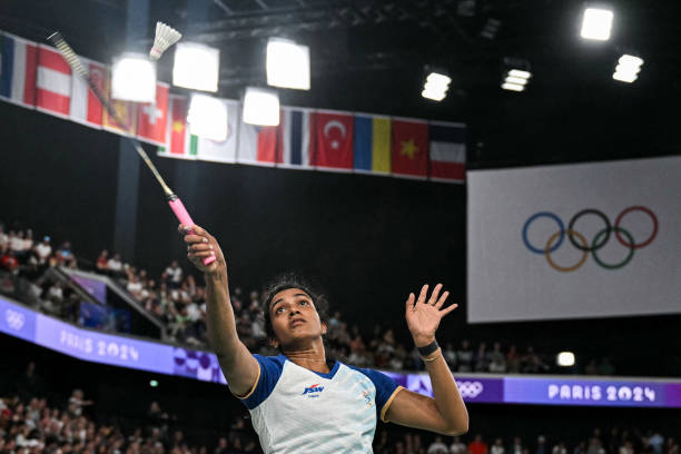 羽毛球场地规格指南:从划线到净高的完整标准