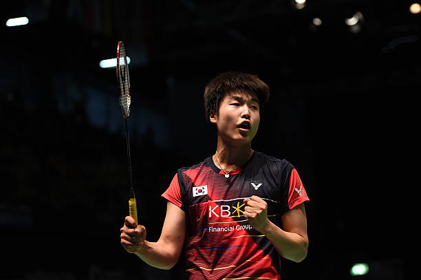 羽毛球场地六个点位顺序详解:从发球到防守的完整指南