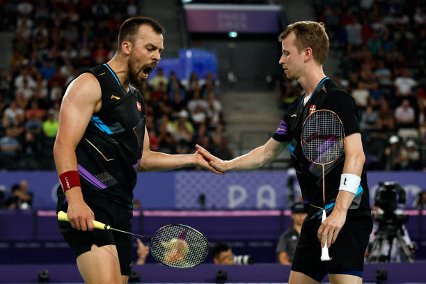 陈雨菲2-1逆转取胜,展现奥运冠军风采!