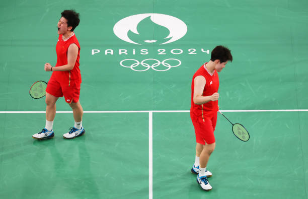 掌握扣杀威力!羽毛球扣杀动作分解图解指南