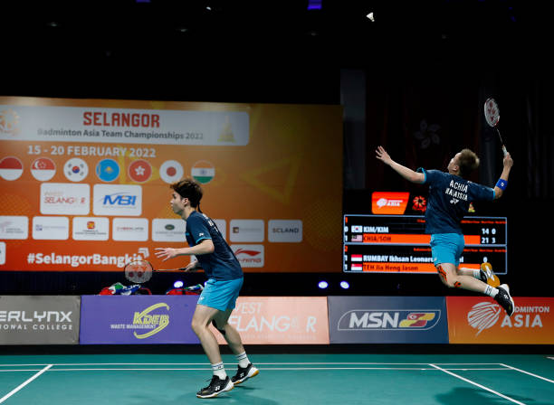 颜值与实力并存!女生羽毛球拍选购攻略