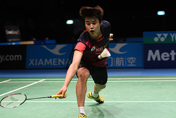 羽毛球单打比赛流程与规则:从热身到决胜分