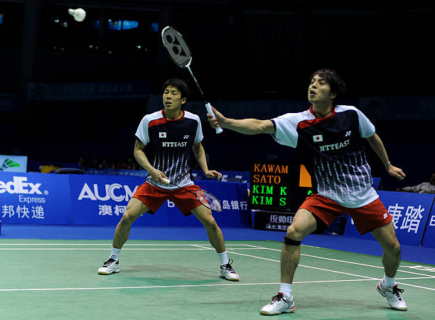 羽毛球双打比赛如何判断球是否出界?这些细节要注意