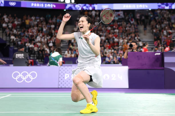 羽毛球单人赛发球战术:短球与长球的巧妙运用