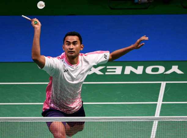 谌龙低调恋爱多年,对象身份终于浮出水面