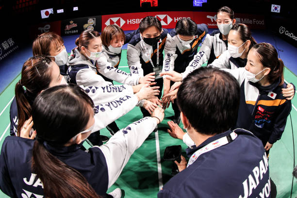 羽毛球场地知识:单打和双打的宽度、长度及有效区域