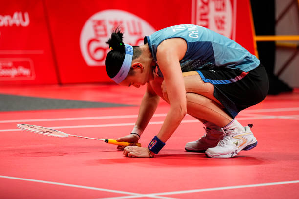 羽毛球手绘教程:如何画出逼真的击球动作