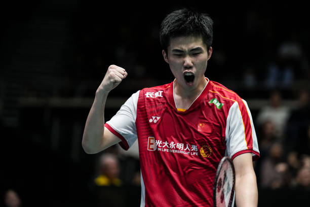 羽毛球十大核心技巧!专业教练演示,轻松学会