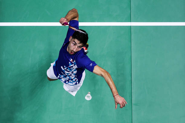 Atreus羽毛球拍技术解析:碳纤维材质与减震设计优势