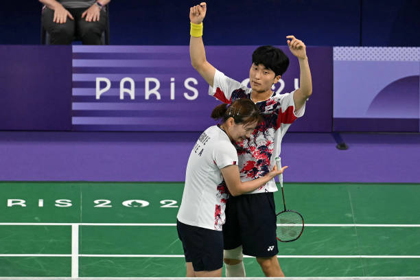 羽毛球拍哪个牌子最划算?2024年高性价比推荐