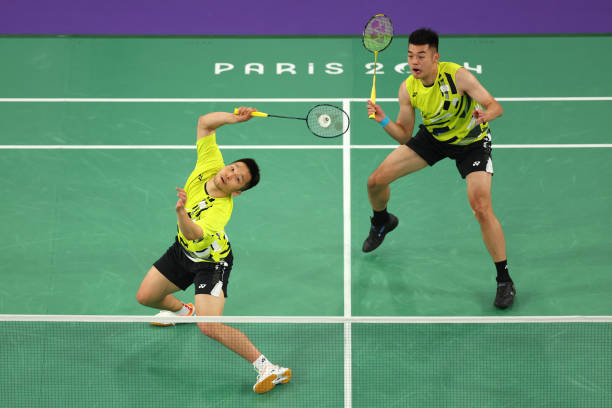 儿童羽毛球拍3-12岁能用吗?价格区间大揭秘!