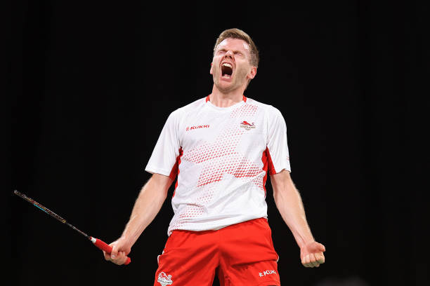 如何利用线路变化打乱对手节奏?双打战术解析