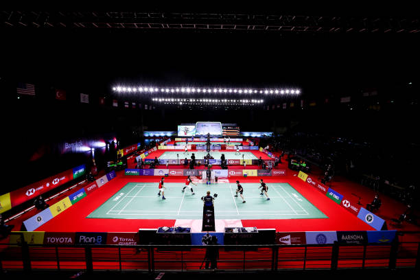 羽毛球比赛用球为什么必须是16根羽毛?胶水又起什么作用?