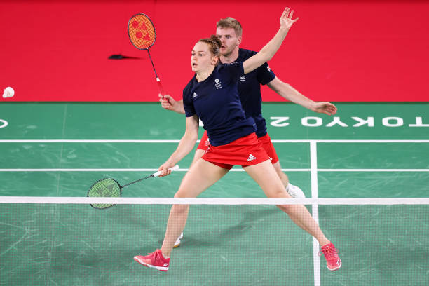 羽毛球拍穿线技术关键点,避免拍框变形