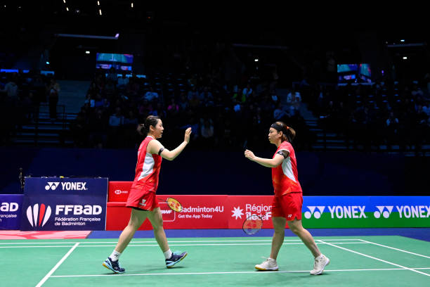 孩子学羽毛球第一步:如何挑选合适的球拍?