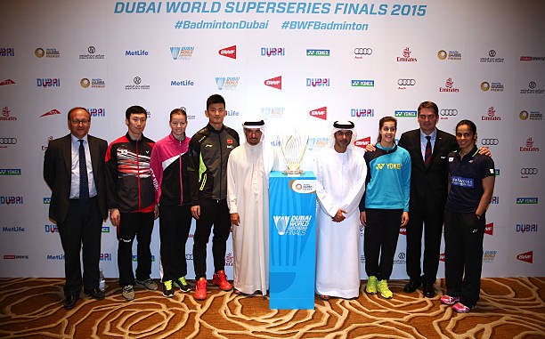 如何利用平抽球压制对手?羽毛球进阶技巧分享