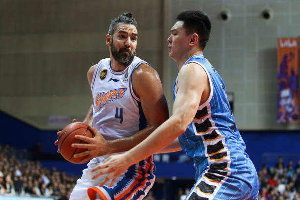 邓肯 阿德:一个时代的篮球传奇