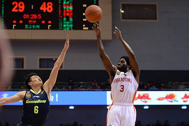 CBA季后赛历史回顾:经典战役与传奇时刻