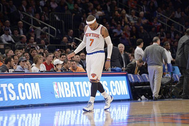 图解篮球罚球站位:球员位置与禁区规则一览