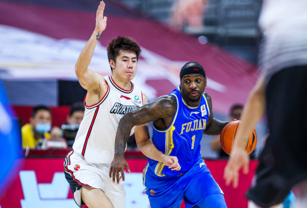 技术流解析:可乐直播NBA战术板,揭秘球队进攻防守策略