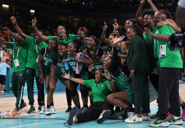 关于修建多功能篮球场及配套设施的资金申请报告