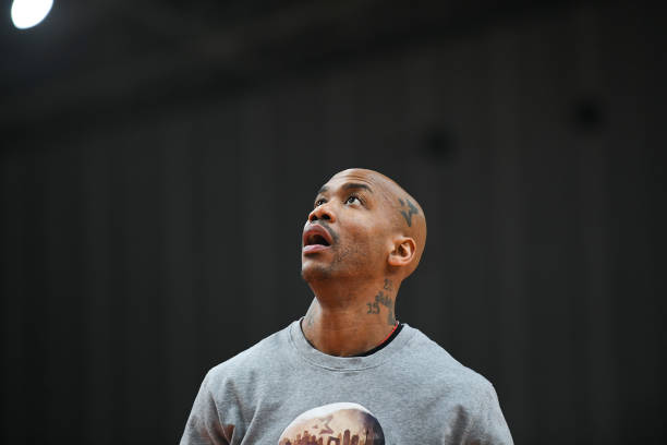 哈登篮网生涯最强表现:单场40+得分与三双盛宴