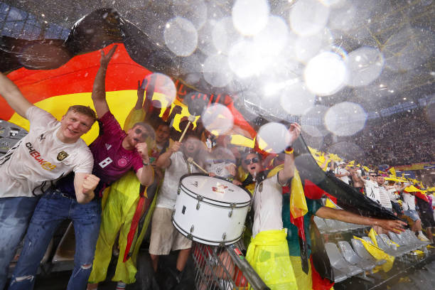 今晚足球赛事预测:胜负概率图表全解析