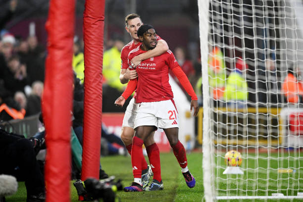 梅西签名鞋款盘点:从Adidas到个人品牌