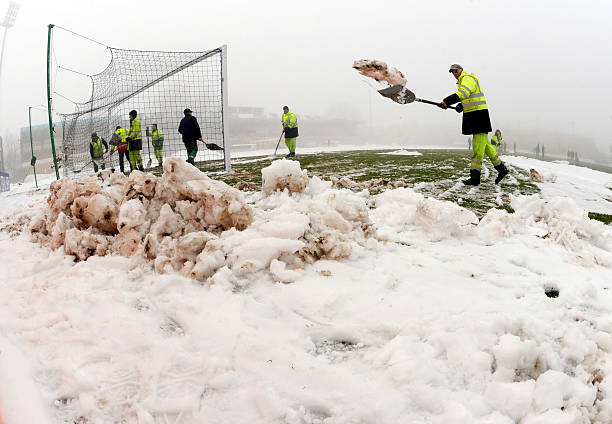 范德法特 vs 斯内德:实况足球荷兰中场双星对比