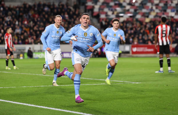 实况足球PS5版:如何打造无懈可击的后防线