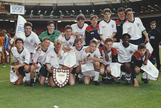 罗马里奥的致命射门技巧:如何成为禁区之王