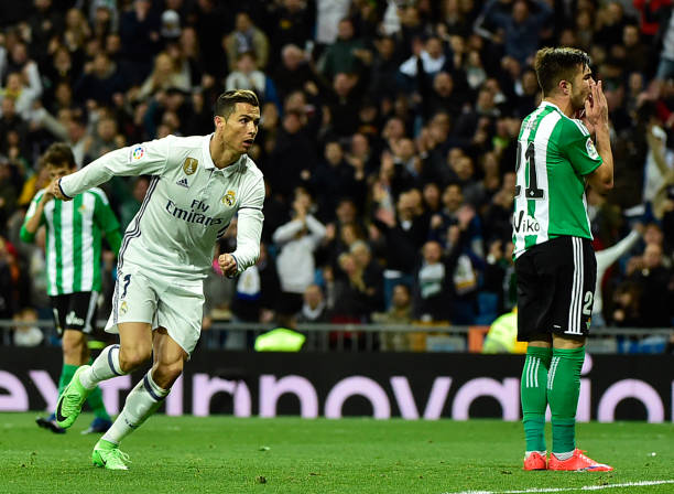 欧冠奖金前十名:豪门球队如何通过赛事赚取巨额收入