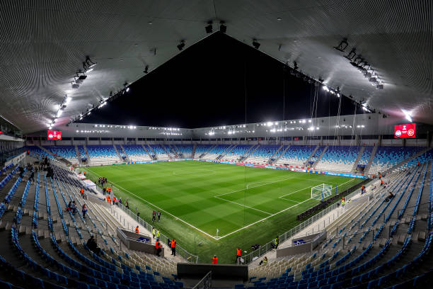 今晚中超焦点战:鲁能泰山VS对手,谁能笑到最后?