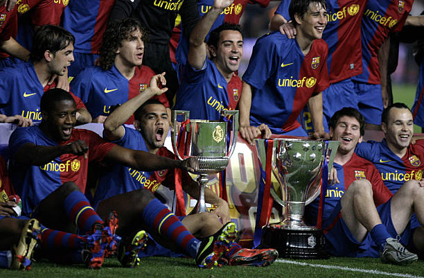 哈兰德女友的时尚穿搭:品味不输明星的超模气场