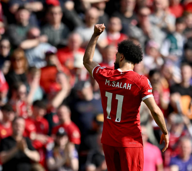 足球比分实时更新:15场热门赛事全程跟踪