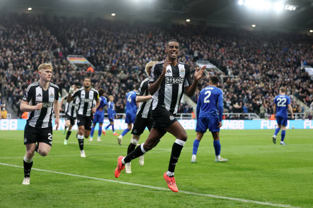 姆巴佩欧冠关键助攻,巴黎逆转晋级半决赛