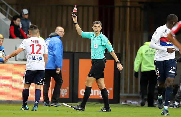 拜仁慕尼黑2-2战平皇马,欧冠半决赛悬念留至次回合