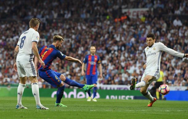 世界足球先生后卫仅此几人?他们的成就有多难复制?