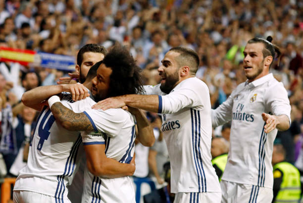 商业价值 vs 球迷体验:欧冠决赛场地的平衡之道