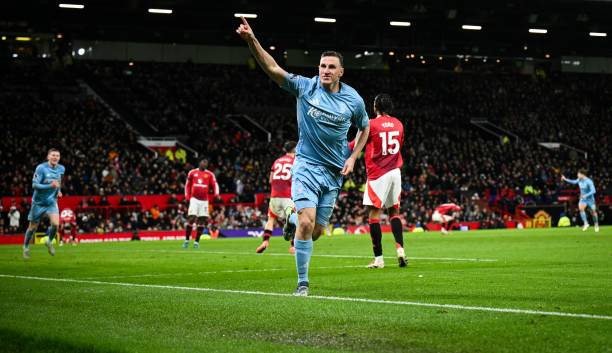 欧冠决赛主客场规则对门票分配和球迷体验的影响