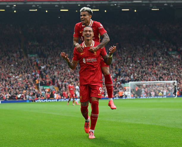 门将开门球直接破门:规则解析与争议