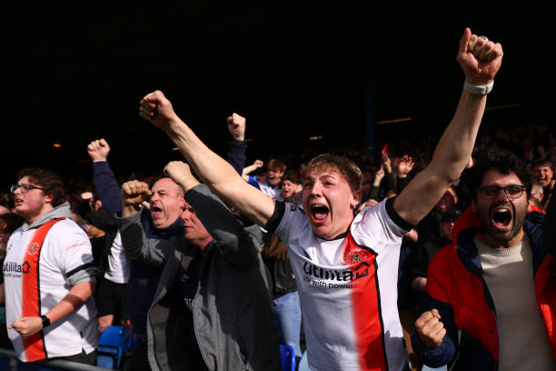 姆巴佩之后:谁将成为足坛新一代领军人物?