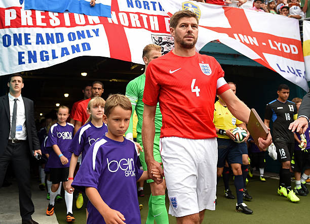 头球破门大师:那些改变比赛走向的空中王者