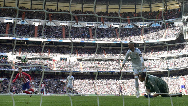 大巴黎欧冠历史回顾:从初登场到决赛惜败