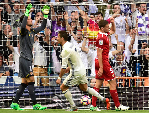 VAR时代下,边裁举旗被主裁推翻的比赛叫什么?