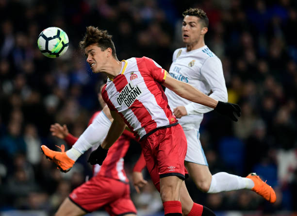 如何合规建造足球场?必备资质与审批流程指南